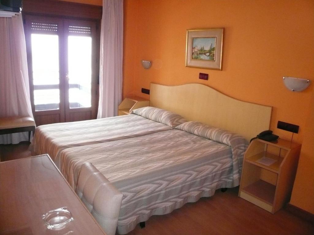 Hostal Don Suero Leon Ruang foto