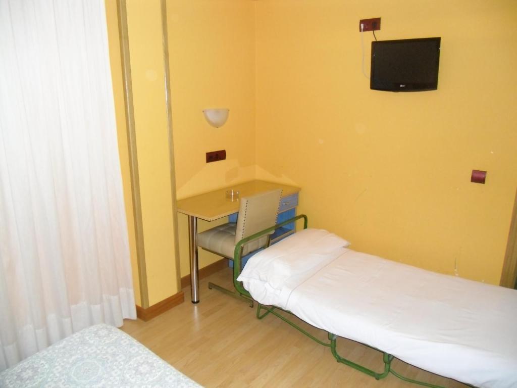 Hostal Don Suero Leon Bagian luar foto