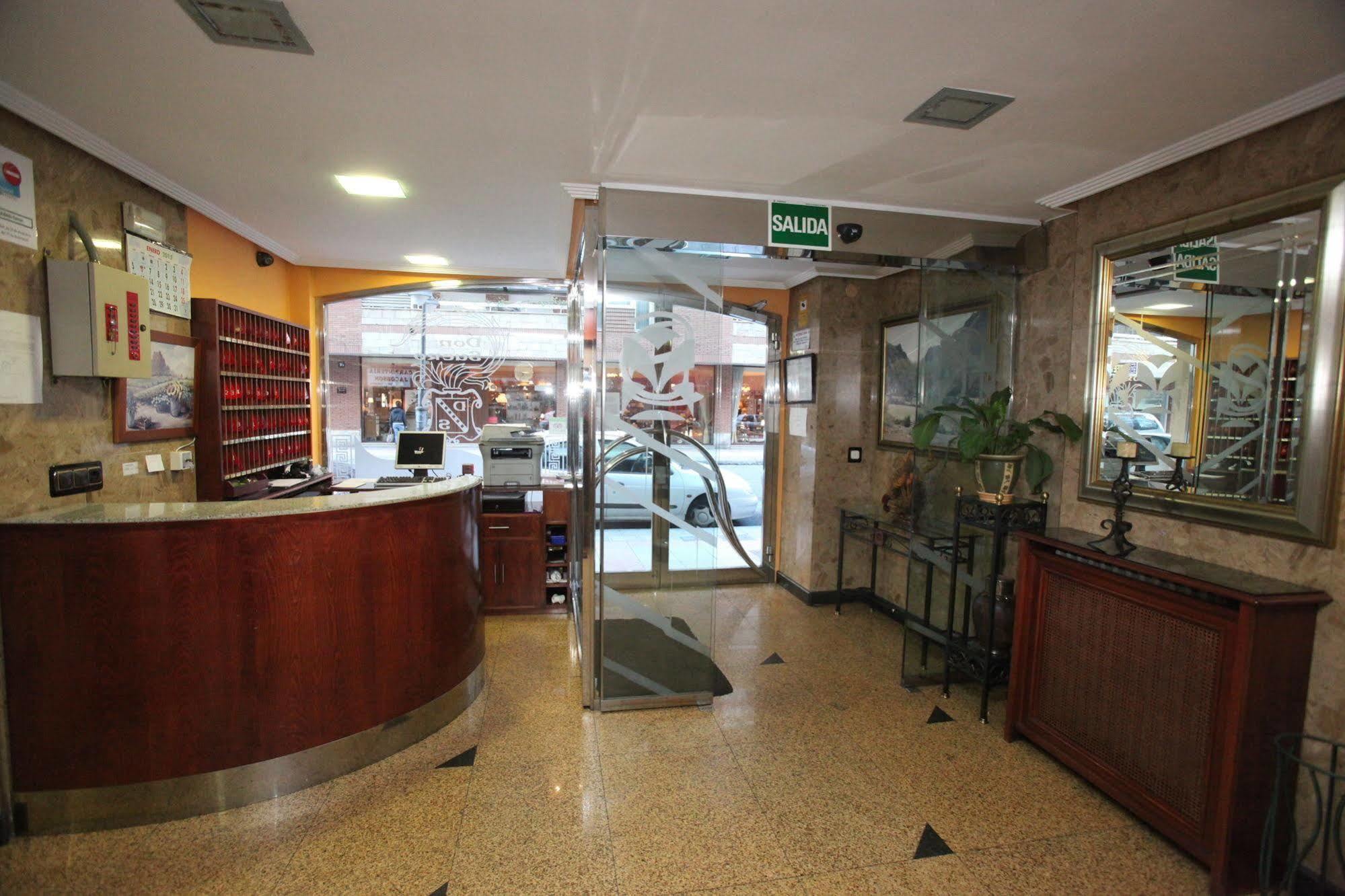 Hostal Don Suero Leon Bagian luar foto
